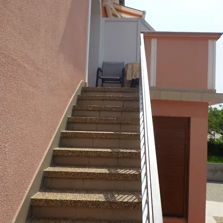 In Starigrad-paklenica 6845 * Starigrad Paklenica