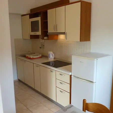 In Starigrad-paklenica 6845 Apartman Starigrad Paklenica